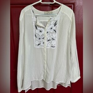 LOFT XXL white knit semi sheer floral crochet blue appliqué detail